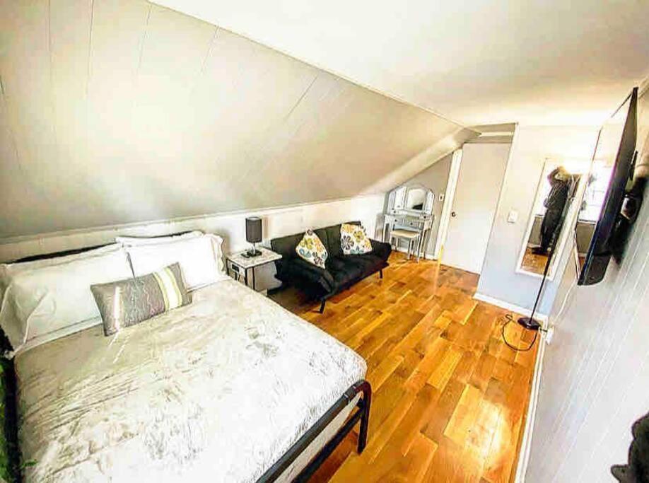 Adorable&Cozy Suburban Home Mins From Dwtn/Airport Rochester Extérieur photo